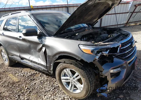 2023 Ford Explorer Xlt z USA, uszkodzony, nr VIN 1FMSK8DH6PGB18956